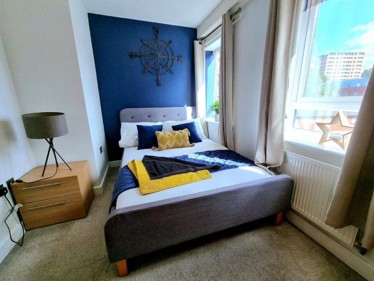 Luxury 2-Bedroom Service Apartment With Balcony Manchester Exterior foto